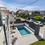 بيت للعطل Poolside Oasis By Caparica