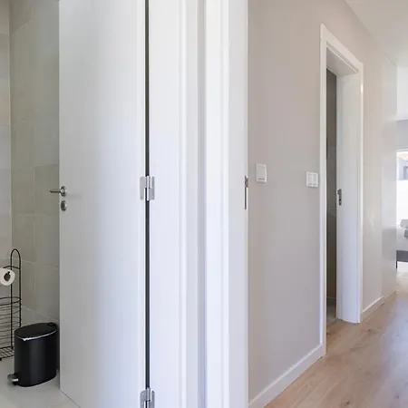 Nyaraló Poolside Oasis By Caparica *