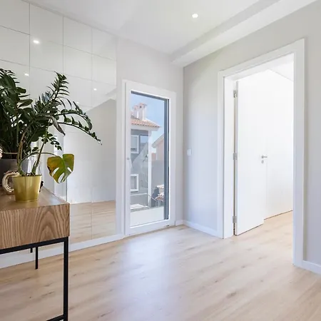 Nyaraló Poolside Oasis By Caparica *