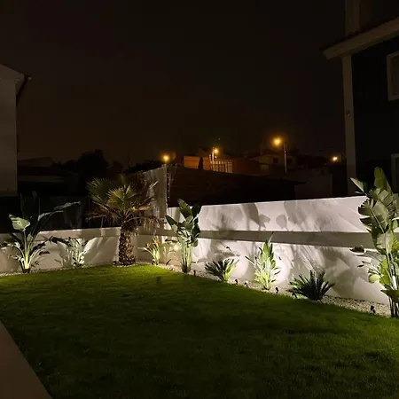 בית נופש Poolside Oasis By Caparica *
