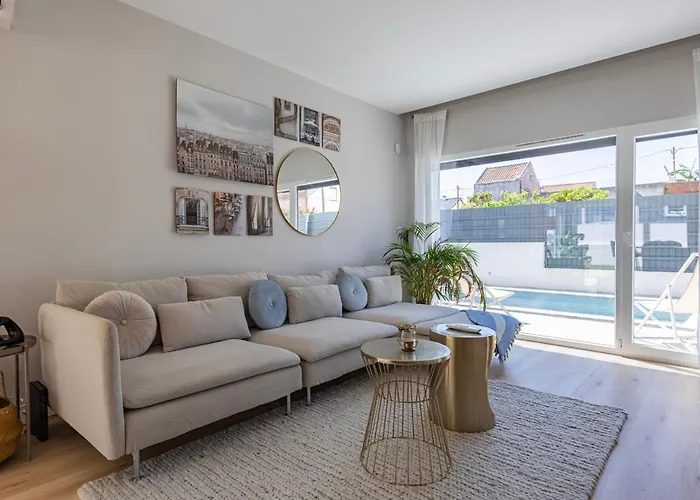 Casa vacanze Poolside Oasis By Caparica