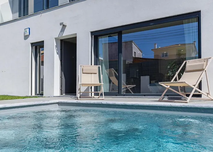 Casa vacanze Poolside Oasis By Caparica