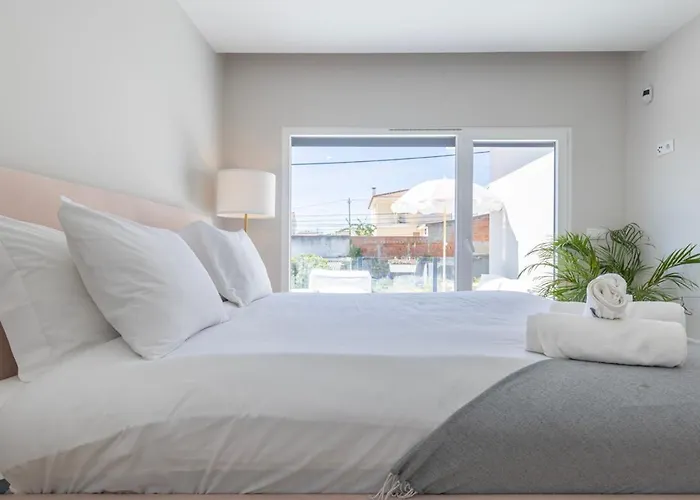 Poolside Oasis By Caparica Casa vacanze Charneca (Setubal)